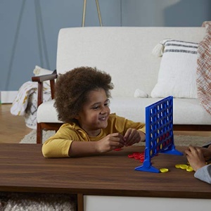 Hasbro Gaming CONNECT 4 - Classic four in a row game - Board Games and Toys for Kids, boys, girls - Ages 6+ - Image 5
