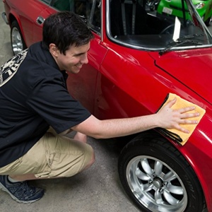 Chemical Guys MIC_506_12 Professional Grade Premium Microfiber Towels, Gold (16 Inch x 16 Inch) (Pack of 12) - Image 3