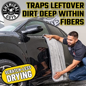 Chemical Guys MIC1995 Gray Woolly Mammoth Microfiber Dryer Towel (36" x 25") - Image 4